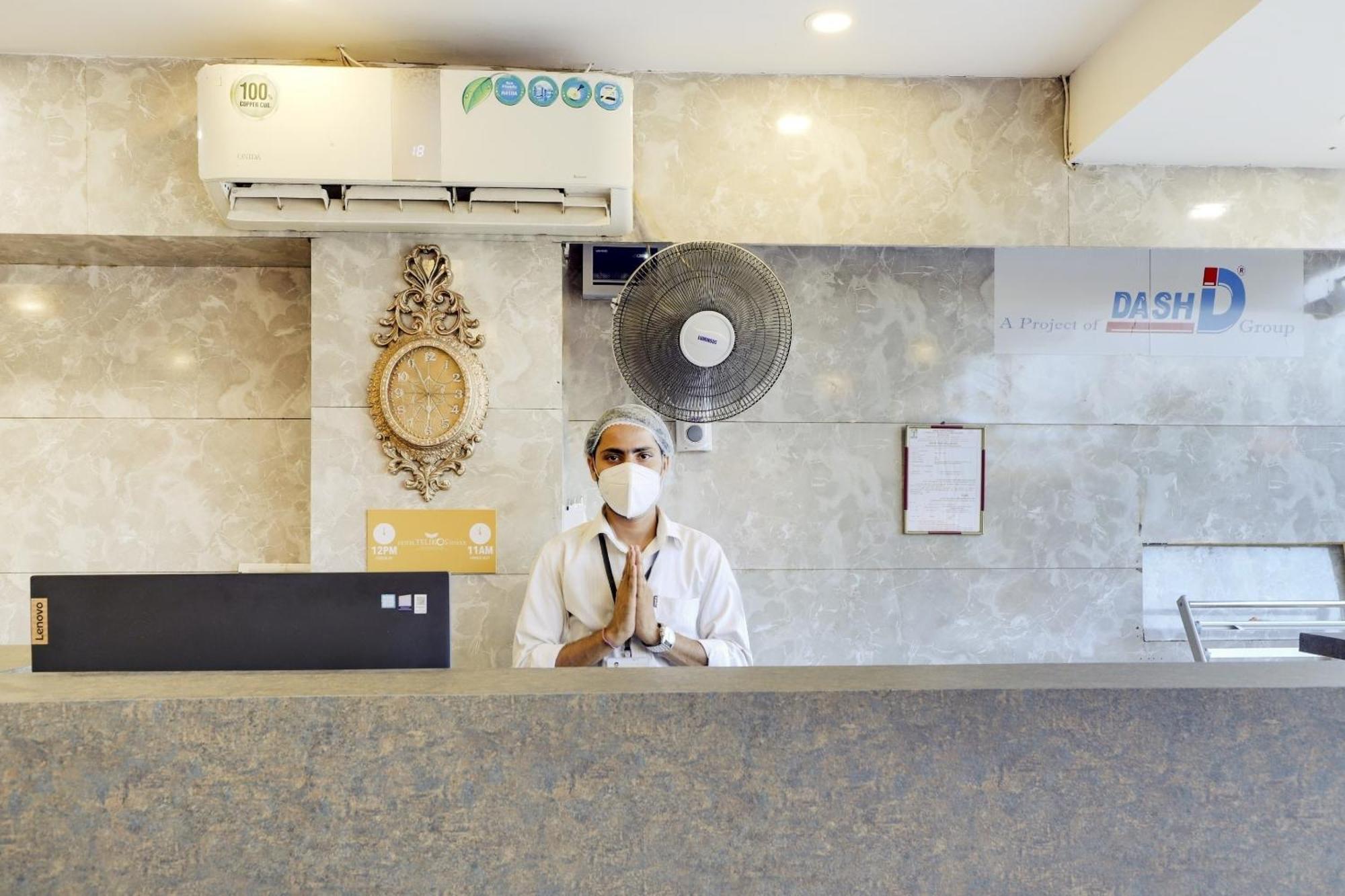 Oyo Hotel Dash Vadodara Exterior foto